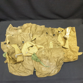 Набор из 6 сумок для противогазов, разная степень сохранности