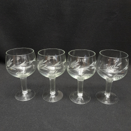 Набор бокалов из 4 шт, 13 см, стекло, ручная резка, 200 мл. Винтаж, СССР.