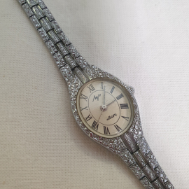 Часы наручные женские "Луч", кварцевые, рабочие. Винтаж.