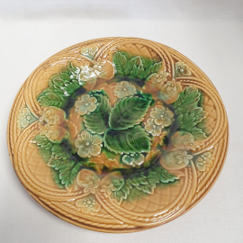 Тарелка "Клубника", ЗИК Конакова, фаянс, 26 см. Винтаж. СССР.