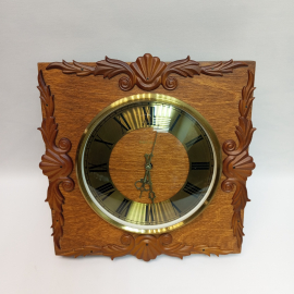 Часы настенные "Весна", кварцевые рабочие дерево пластик, винтаж СССР