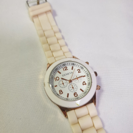 Часы женские наручные "Geneva", кварцевые, рабочие. Южная Корея.