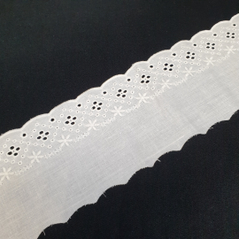 Кружево 9 метров, ширина 9 см. Винтаж.