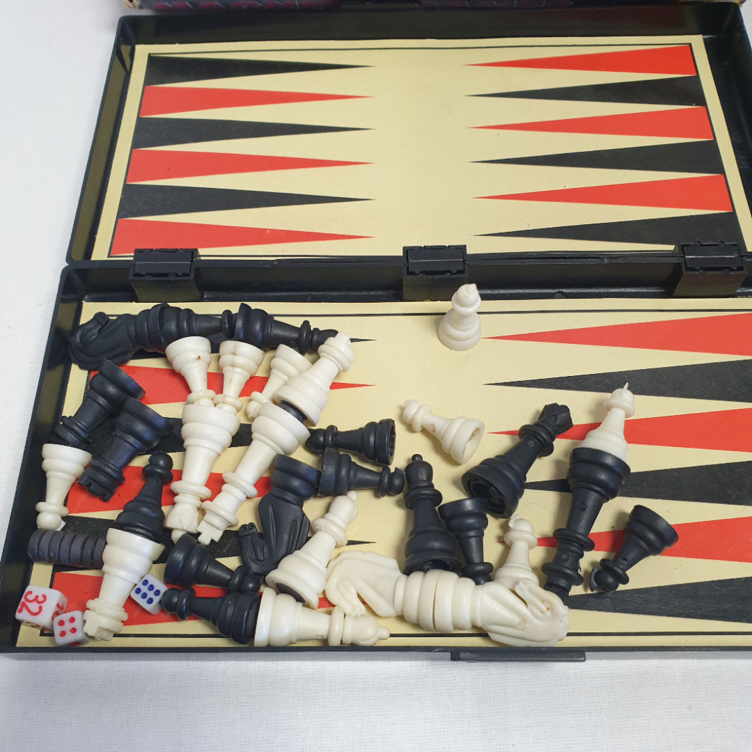 Магнитные шахматы 25х13 см. Китай.. Картинка 2