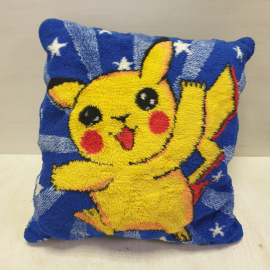 Декоративная подушка "Пикачу" 45х40 см, махровая, состояние хорошее.