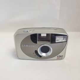 Цифровой фотоаппарат "Samsung" Fino 20 Se, 28 mm, работоспособность неизвестна. Южная Корея.
