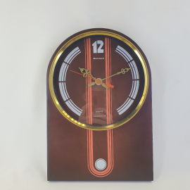 Часы настенные "Янтарь", кварцевые, рабочие, дерево, 33х22 см. Винтаж, СССР.