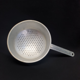 Дуршлаг, алюминий диаметр 20.5 см, винтаж СССР