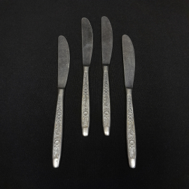 Набор из 4 столовых ножей, нержавейка. Винтаж СССР