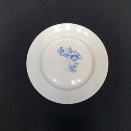 Тарелка десертная, Октябрьск, фарфор, деколь. Винтаж, СССР.