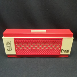 Радиоприемник "Ермак". Работоспособность неизвестна.Винтаж, СССР.