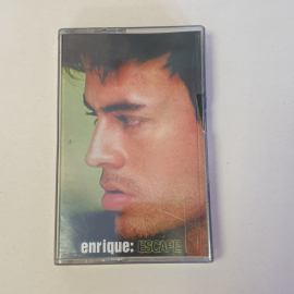 Аудиокассета Enrique Iglesias "Escape", винтаж