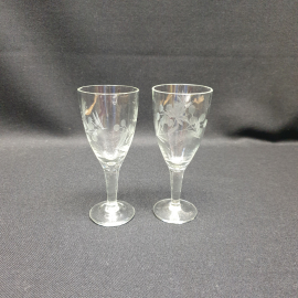 Набор из 2 бокалов, стекло резка 110 мл, высота 13 см, винтаж СССР