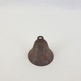 Колокольчик 4х3.5 см, металл, есть ржавчина. Винтаж, СССР.