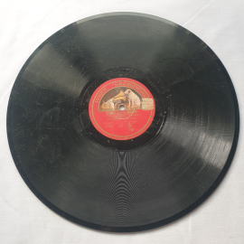 Граммофонная пластинка Adio Alla Madre и Ah La Paterna Mano Enrico Caruso. Антикварная.