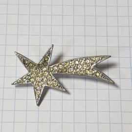 Значок СССР "Падающая звезда" из метала со стразами. Коллекционный предмет, советский и винтажный.