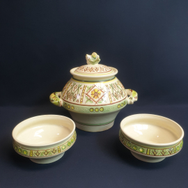 Набор супница 2.5 л и пара пиалок 500 мл, керамика-на  одной трещина, ручная роспись. Винтаж, СССР.