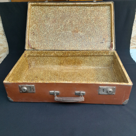 Чемодан на защелках 62х37х19 см, кожзам. Винтаж, СССР.. Картинка 9