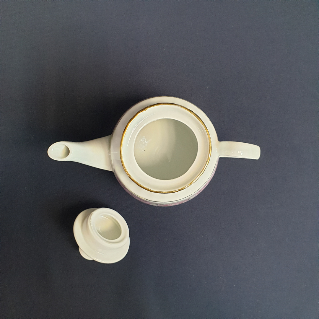 Чайник Рижская фабрика, фарфор деколь позолота 0.6 л, винтаж СССР. Картинка 7