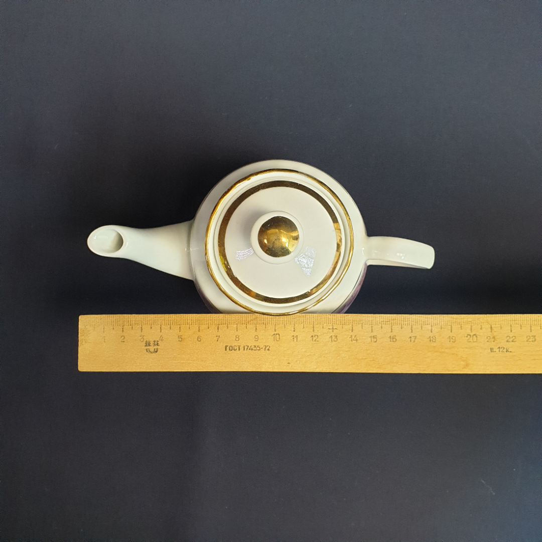 Чайник Рижская фабрика, фарфор деколь позолота 0.6 л, винтаж СССР. Картинка 10
