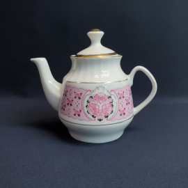 Чайник Рижская фабрика, фарфор деколь позолота 0.6 л, винтаж СССР. Картинка 2