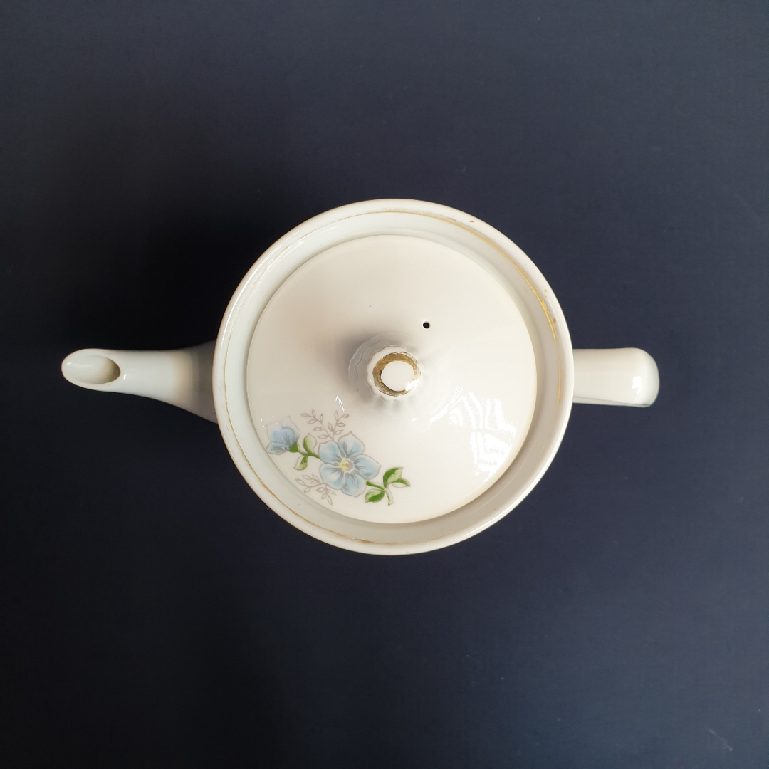 Чайник Южноуральский завод, фарфор деколь позолота 0.7 л, винтаж СССР. Картинка 6