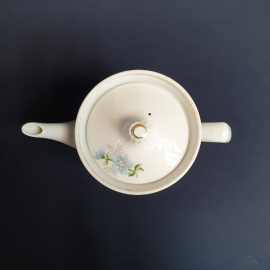 Чайник Южноуральский завод, фарфор деколь позолота 0.7 л, винтаж СССР. Картинка 6