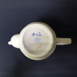 Чайник Южноуральский завод, фарфор деколь позолота 0.7 л, винтаж СССР. Картинка 11