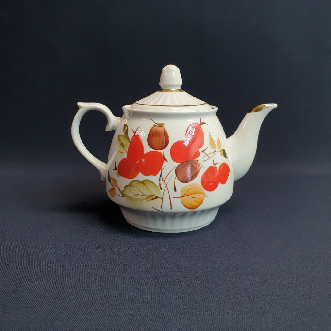 Чайник Чайка, фарфор роспись позолота 0.6 л, винтаж СССР. Картинка 4