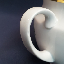 Чайник Пролетарий, фарфор деколь позолота 0.5 л, скол, винтаж СССР. Картинка 6