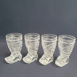 Рюмка Сапожок, хрусталь 50 мл высота 9 см, винтаж СССР, скол на дне, цена за шт