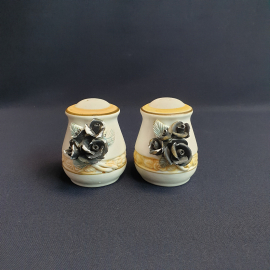 Набор из 2 баночек для специй, керамика лепнина, Китай