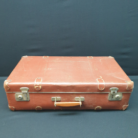 Чемодан 68х46х20, кожзам, сост. см. фото. Винтаж СССР.