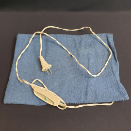 Электрическая грелка  38 х 27, режима 3,работает .СССР