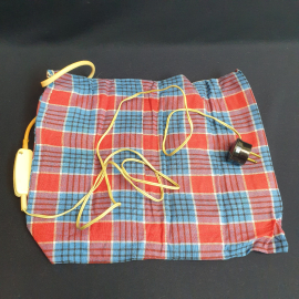 Электрическая грелка  35х 30, режима 3,работает .СССР