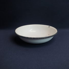 Тарелка эмалированная 16см,винтаж СССР