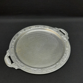 Винтажный поднос круглый с ручками 36х31 см, металлический.  СССР.