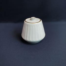 Сахарница Дулево, фарфор позолота 0.6 л, скол, винтаж СССР