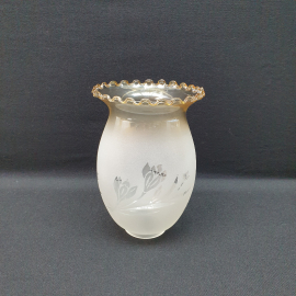 Плафон 19 см. матовое стекло, фигурный матовый край, диам. посад. места 5 см. Винтаж.