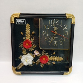 Часы настенные "Sina" 40х40 см, кварцевые, рабочиие, пластик. Винтаж.