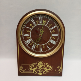 Часы настенные "Янтарь", кварцевые, рабочие, дерево. Винтаж, СССР.