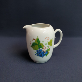 Молочник, фарфор деколь 0.5 л, винтаж СССР