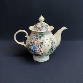 Чайник, керамика люстр лепнина 0.9 л, винтаж СССР