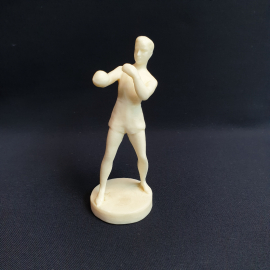 Статуэтка "Боксер" 4х4х11 см, колкий пластик. Винтаж, СССР.