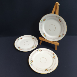 Набор пирожковых тарелок 3 шт,костяной фарфор, роспись, позолота. Винтаж. Япония