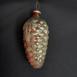 Елочная игрушка  на елку шишка кремлевский гигант ,винтаж СССР