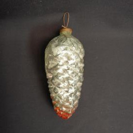 Елочная игрушка  на елку шишка кремлевский гигант ,винтаж СССР