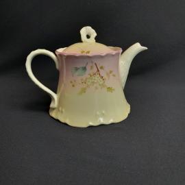 Чайник  товарищество Кузнецова 1917г,розовое крытье,ручная роспись,атиквариат