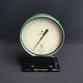 Монометр образцовый, есть склейка подставки, 1980 г, измерительный прибор. Винтаж, СССР.