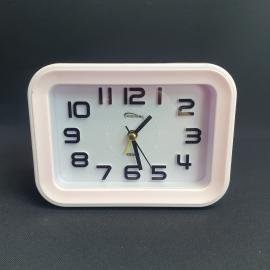 Часы настольные 14х4х11 см Космос, кварцевые, рабочие, пластик. Россия.